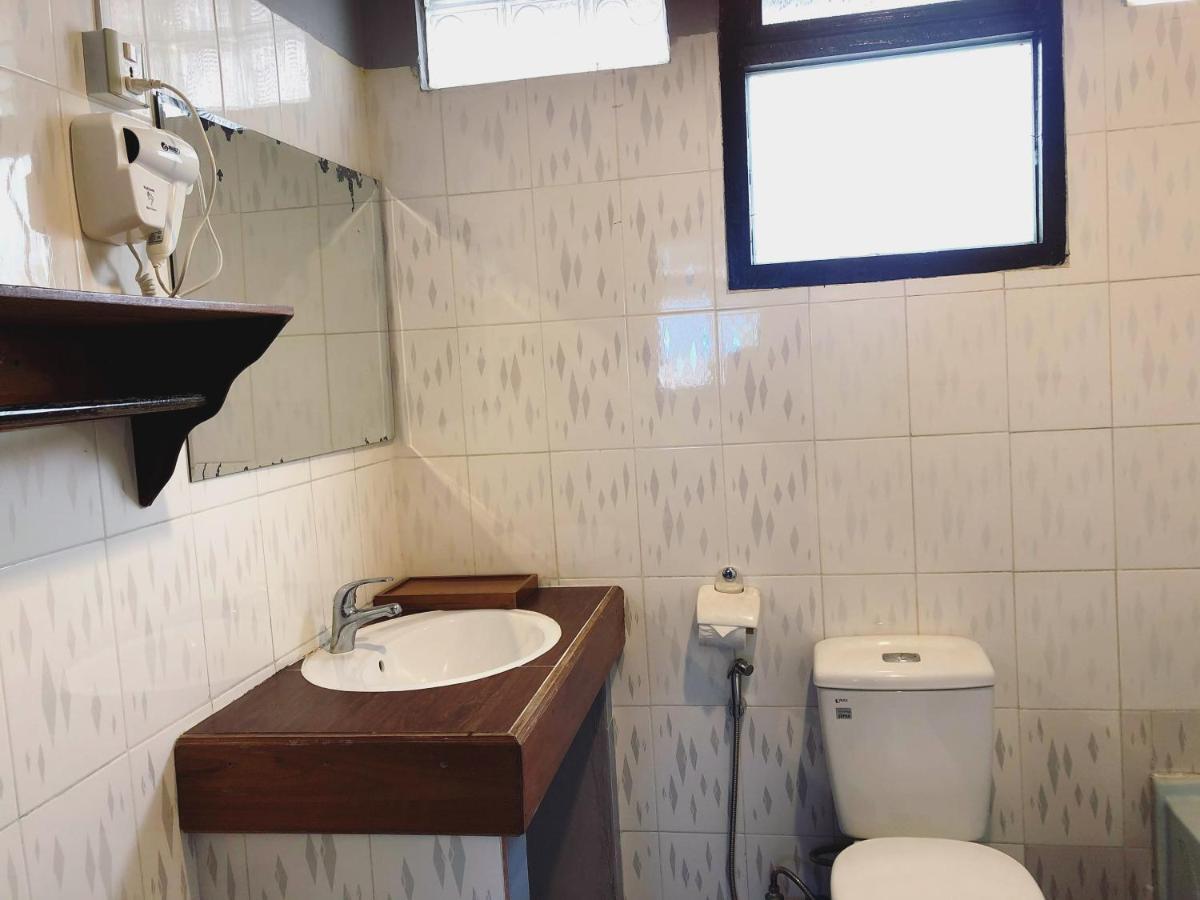Lagoon Ngapali Beach Lodge Екстериор снимка